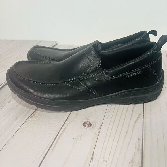 Skechers Black Leather Mocassin  Air-Cooled Memory Foam Shoes - Picture 1 of 8